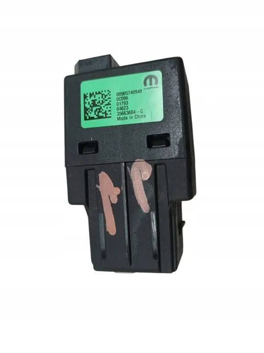 Tomada USB OEM 00505740940 para Alfa Romeo Tonale image 2
