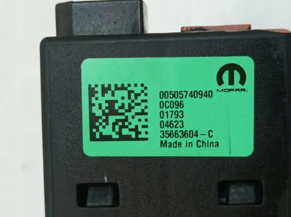 Tomada USB OEM 00505740940 para Alfa Romeo Tonale image 3