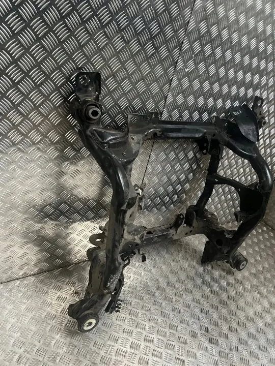 UTO56047 Voorste Hulpframe voor Mercedes GLE W166 image 3