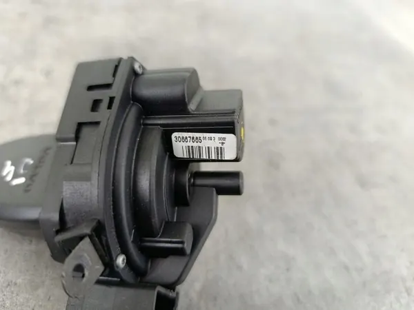 Break Volvo V50 d'occasion OEM 30667665 image 7