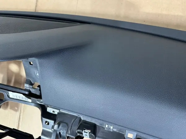 Kojelauta OEM A2136809404 Mercedes E-luokka W213 image 7