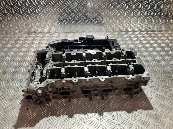 Valve Cover Mercedes C207 W207 2.2 CDI 651911 R651016 image 4
