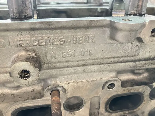 Valve Cover Mercedes C207 W207 2.2 CDI 651911 R651016 image 6