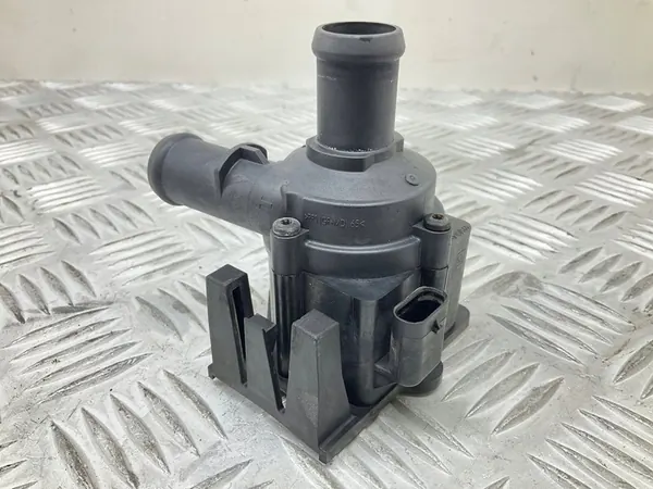 Vattenpump AUDI A5 8T 06H121601J image 5