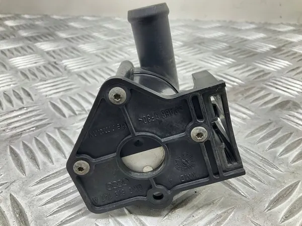 Vattenpump AUDI A5 8T 06H121601J image 6