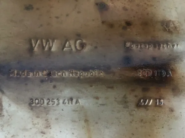 Silencieux Échappement VW Passat B8 2.0 TDI OEM 3Q0253411A image 4