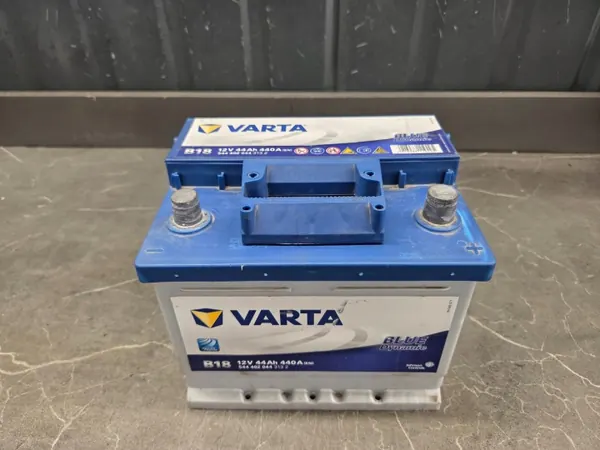Accu OEM A0019828208 12V 92Ah 850A Varta image 2