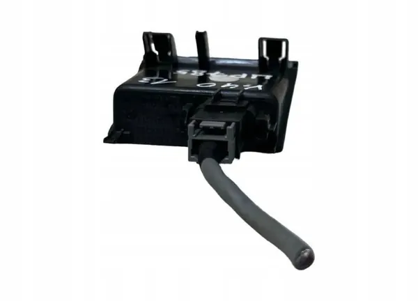 Puerto USB OEM 31306768 para Volvo V40 Estate 2016 image 4