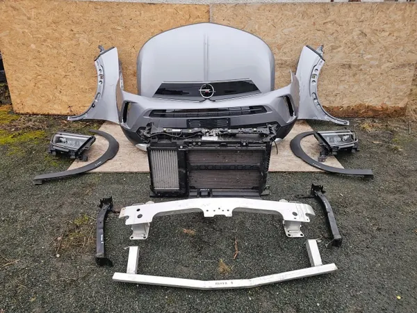 OPEL MOKKA B Etupuskuri, Konepelti & Valot image 2