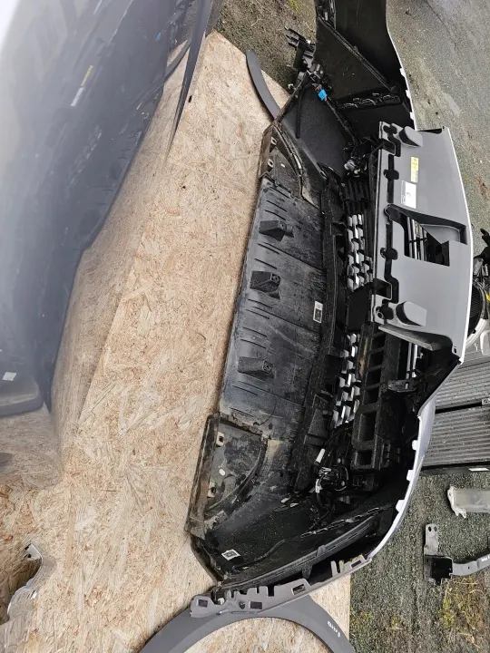OPEL MOKKA B Etupuskuri, Konepelti & Valot image 10