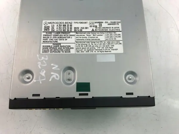 Changer CD OEM A2519063200 pour Mercedes-Benz Classe R image 3