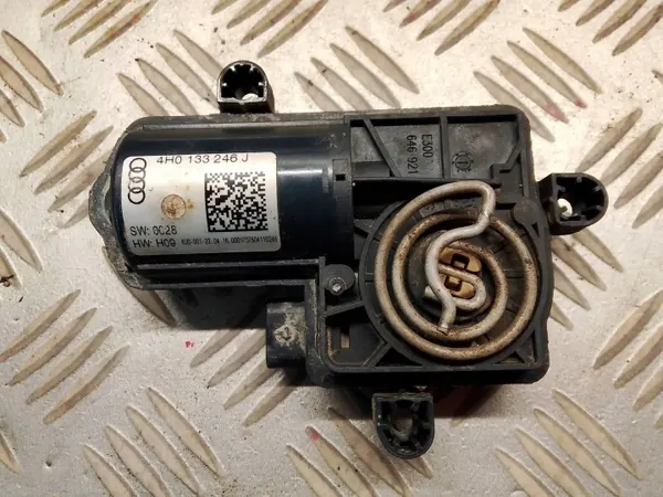 Audi uitlaatklepactuator OEM 4H0133246J image 2