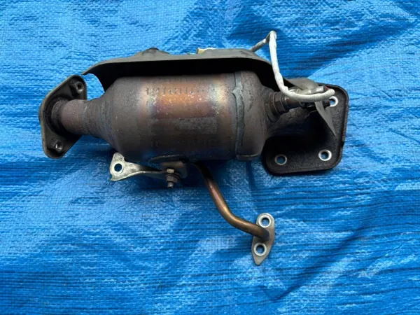 OEM KATALIZATOR PEUGEOT 108 KAT 1.0 Gebraucht image 2
