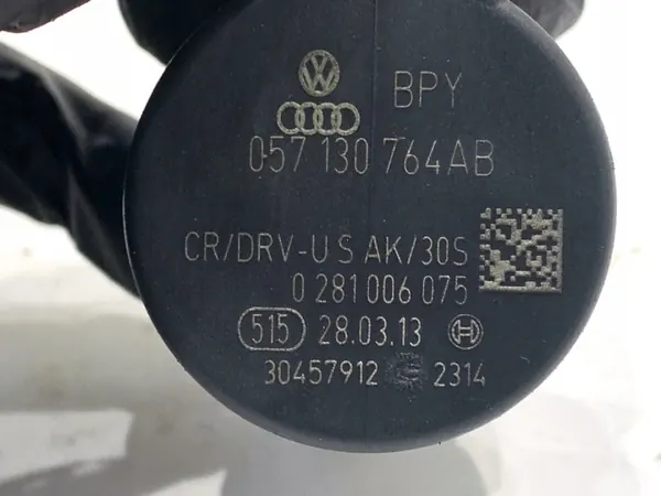Régulateur de pression carburant OEM 057130764AB VW Sharan image 4