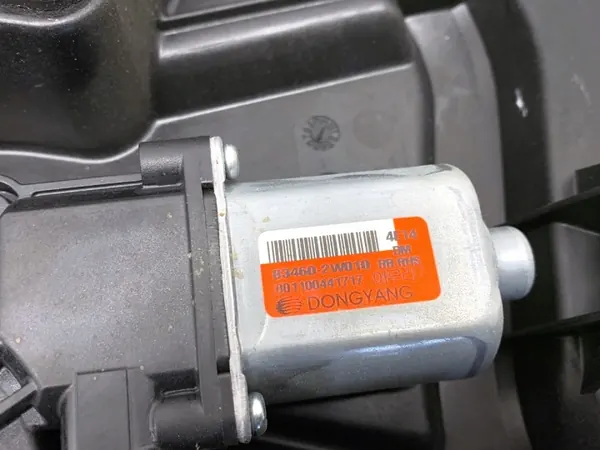 OEM 83460-2W010 Rechter achterruitregelaar Hyundai Santa Fe III image 3
