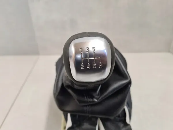 Versnellingspook OEM BJ32-43686DB voor Range Rover Evoque image 8