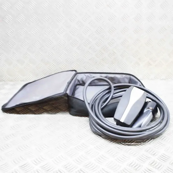 Tesla Model Y batterij laadkabel OEM 112125400G image 4