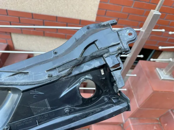 Pare-brise Toyota OE 55781-0K260 pour Hilux image 9