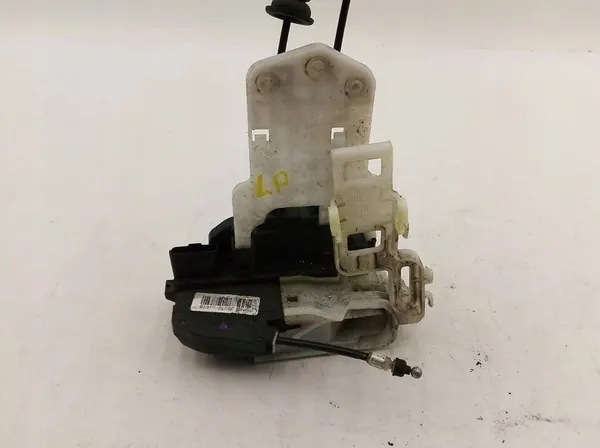 Hyundai i30 Dörrlås Komplett Vänster Framsidan OEM 813102L020 image 2