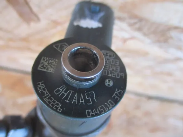 Injecteur OEM 0445110375 pour Renault Master III image 4