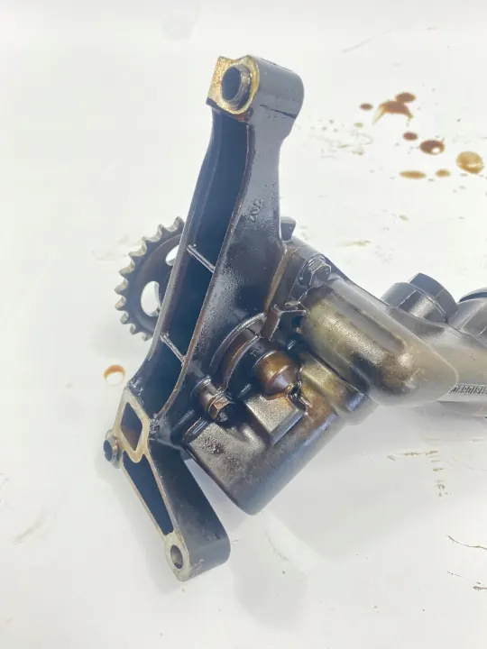 Bomba de aceite usada OEM SDV09027 para Mercedes M111 image 10