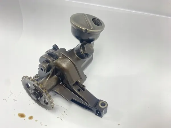Bomba de aceite usada OEM SDV09027 para Mercedes M111 image 3