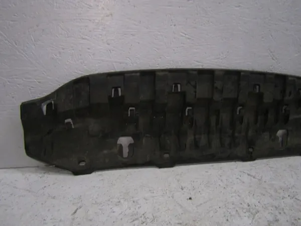 Escudo do Para-choques Skoda Superb III OEM 3V0807611 image 6