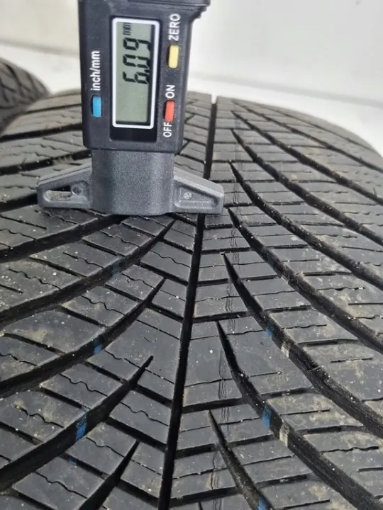 2x Pneus Goodyear Vector 4Seasons Gen-2 OEM GLEEEE image 5