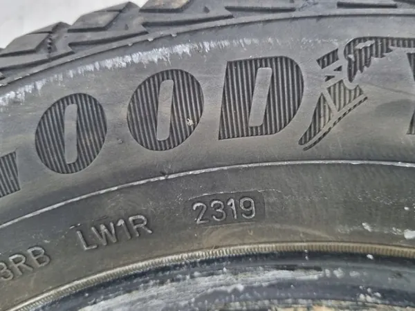 2x Pneus Goodyear Vector 4Seasons Gen-2 OEM GLEEEE image 9
