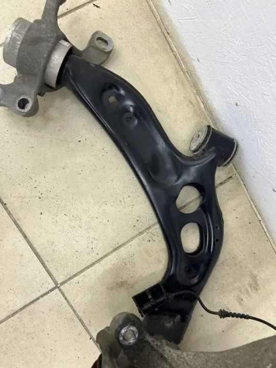 OEM 6876646 Voorste Rechter Ophangarm voor BMW X1 F48 image 3