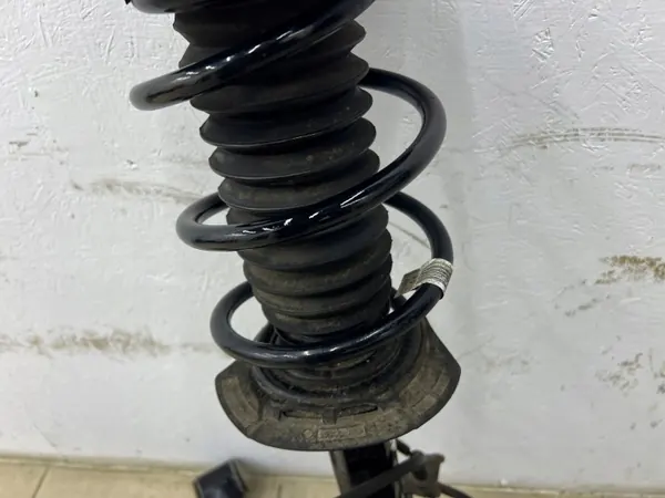 OEM 6876646 Voorste Rechter Ophangarm voor BMW X1 F48 image 4