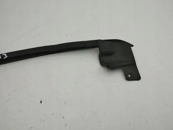 Tesla AMD130358 takaoven ikkunatiiviste oikea puoli image 5