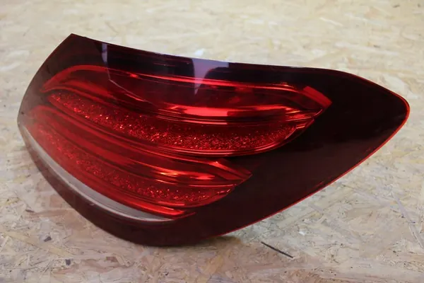 Rechter Achterlicht Mercedes W213 E-Klasse A2139068000 image 2