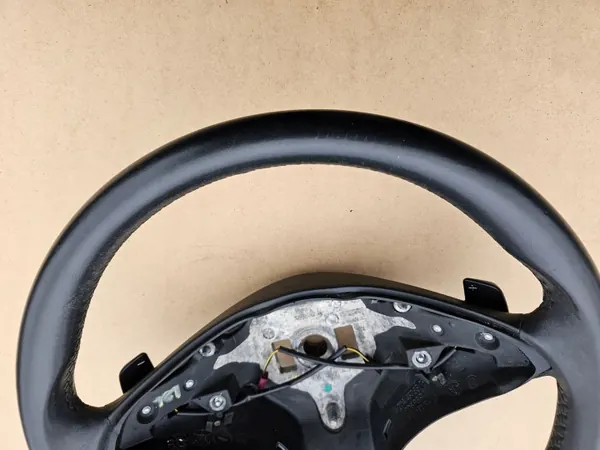 OEM 2044603303 Musta nahka ohjauspyörä Mercedes W204 image 6
