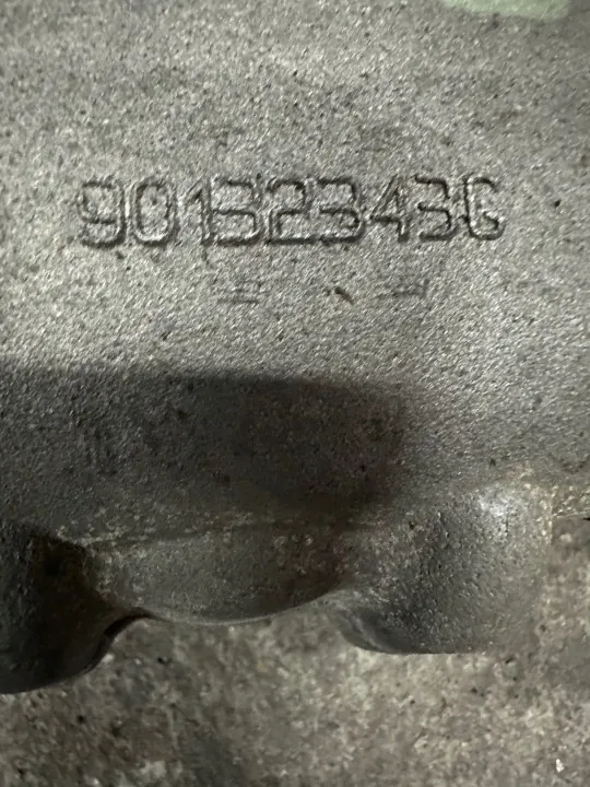 Árvore de cames usada OEM 90132343C para Chrysler Jeep LDV image 3