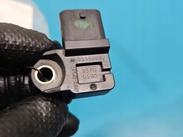 Sensor de pressão de ar OEM 55569992 para Opel Astra V image 3