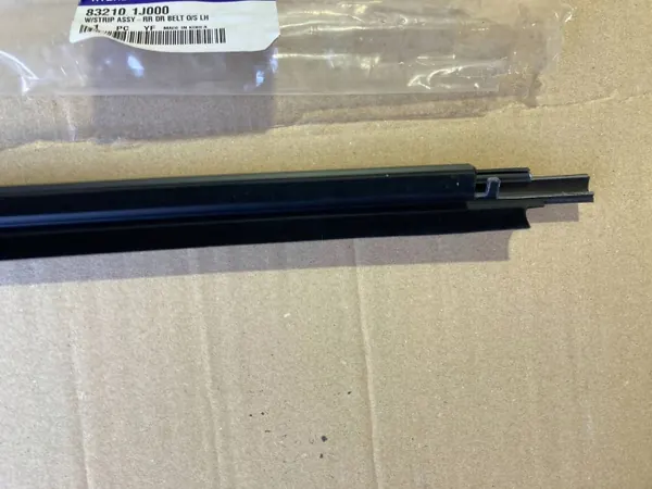 Raamafstrijker OEM 832101J000 links achter voor Hyundai i20 image 5