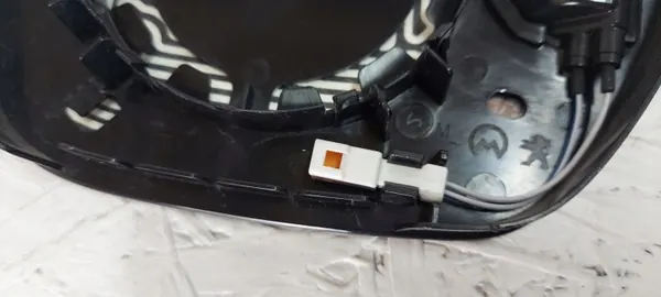 Inserção Espelho Esquerdo Opel Corsa F OEM - Usado image 7