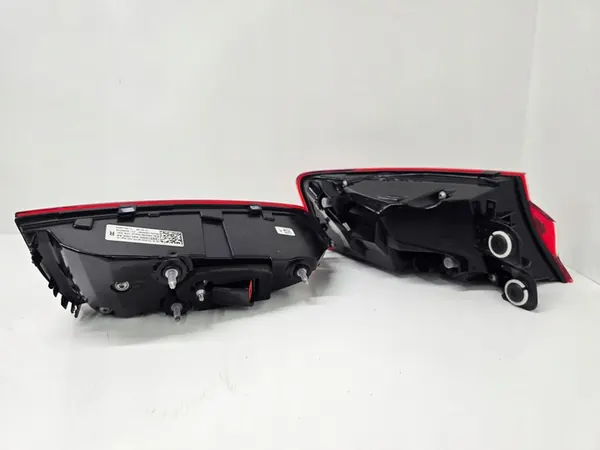 AUDI A5 S5 Luces Traseras Matrix Derecha 8W6945092AA image 2