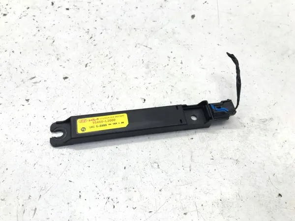 Antena Keyless Kia OEM 95460-L2000 - Usado image 2