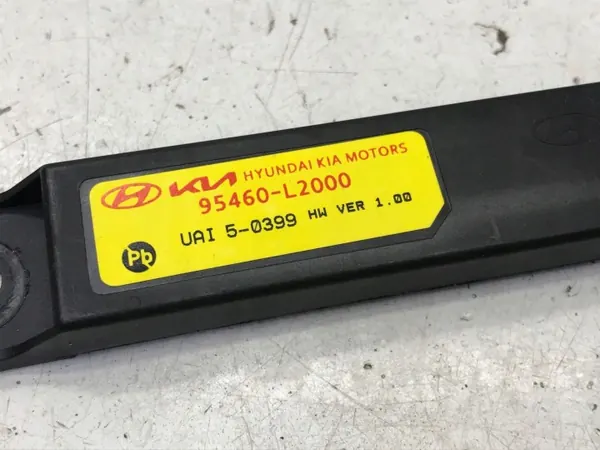 Antena Keyless Kia OEM 95460-L2000 - Usado image 5