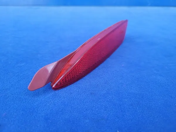 Refletor Para-choques Traseiro Esquerdo Mazda OEM Grf5-515m0 image 3