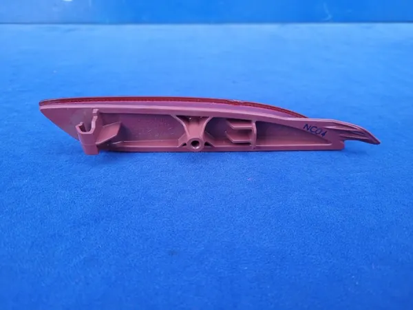 Refletor Para-choques Traseiro Esquerdo Mazda OEM Grf5-515m0 image 6