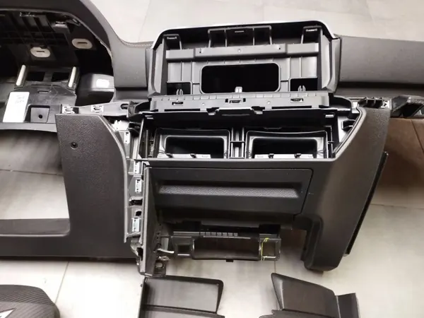 Cupra Formentor Armaturenbrett OEM 5FG857003P image 8