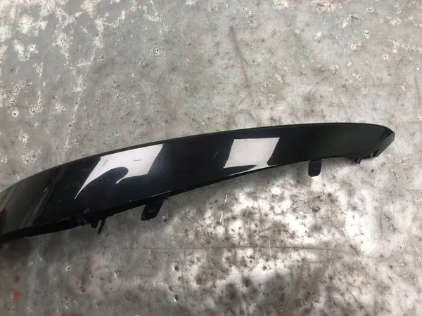 Fram vänster stötfångartrim Mercedes W205 AMG A2058857138 image 3