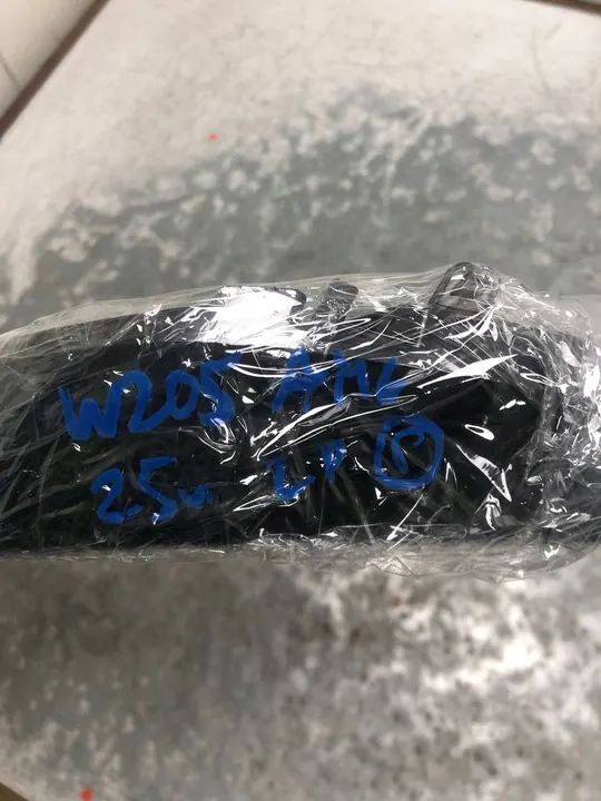 Fram vänster stötfångartrim Mercedes W205 AMG A2058857138 image 7