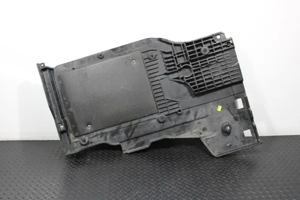 OEM 5Q0825506F Escudo Inferior Derecho Cupra Formentor image 3