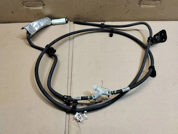 Flexible AdBlue Mercedes-Benz OEM A2130803A Avant image 2