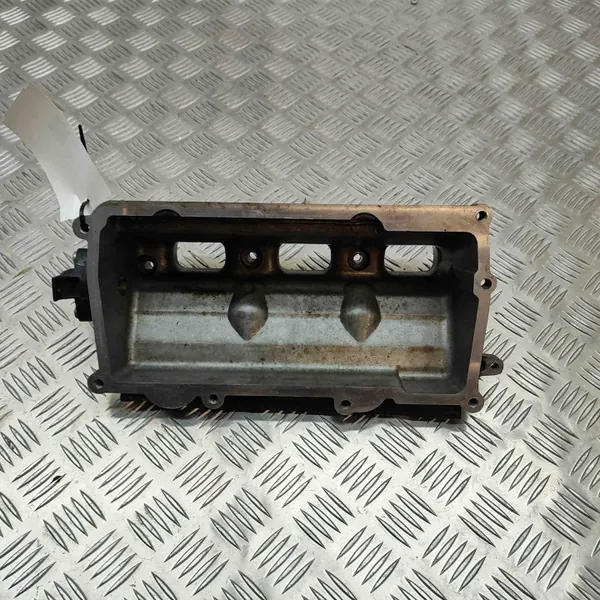 Colector de admisión Jaguar F-Type OEM DX239J447BB image 5