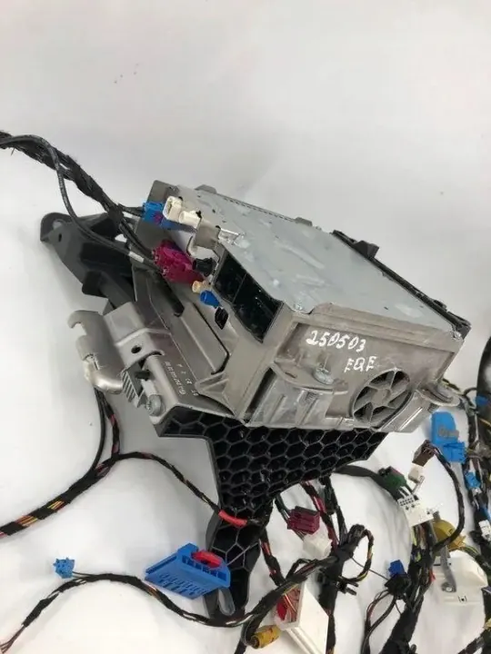Mercedes-Benz navigointinäyttö OEM A2979014705 image 5